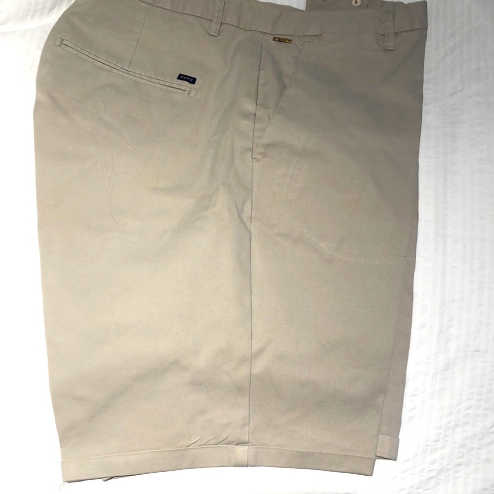 Scotch & Soda Bermuda Shorts - Beige - Mens New without tags